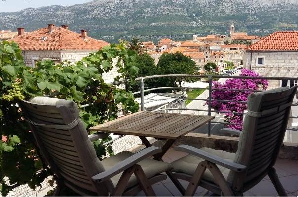 Apartments Keti Korcula, view on the old town Korcula, rooms with balcony Apartments Keti Korcula, view on the old town Korcula, rooms with balcony